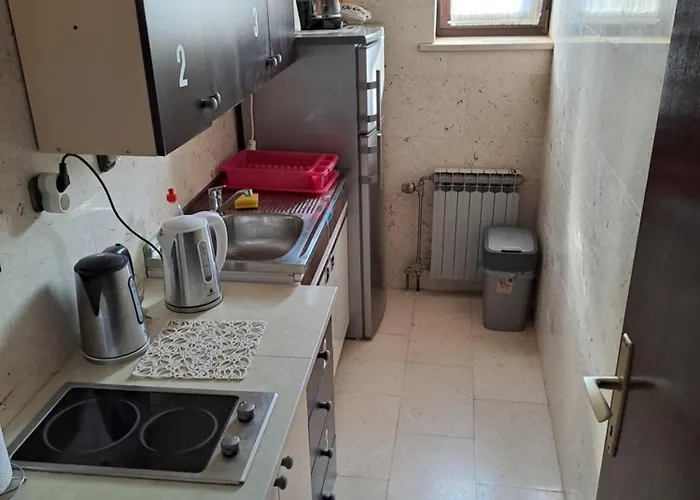 Romansa Apartman Zára